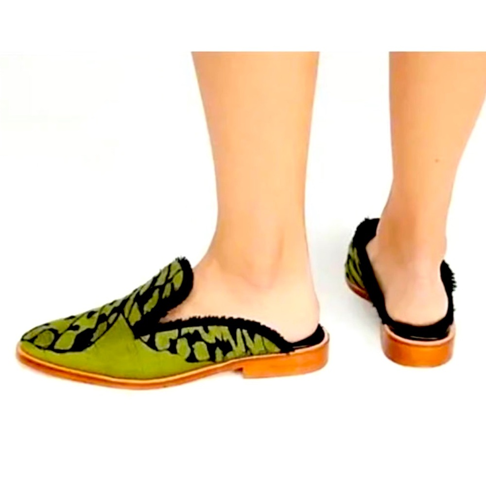 Free People Butterfly Effect Mule Velvet Fur, Size 40 Europe/9 US Women’s NEW